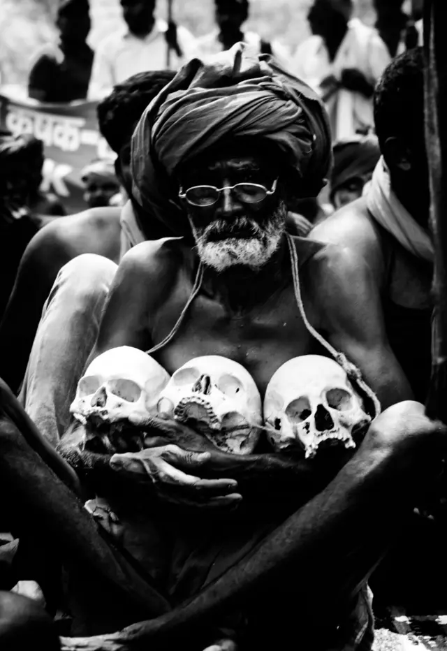 விவசாயிகளின் துயரம்