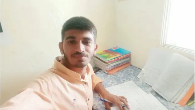 गजाानन बिमरोत, विद्यार्थी