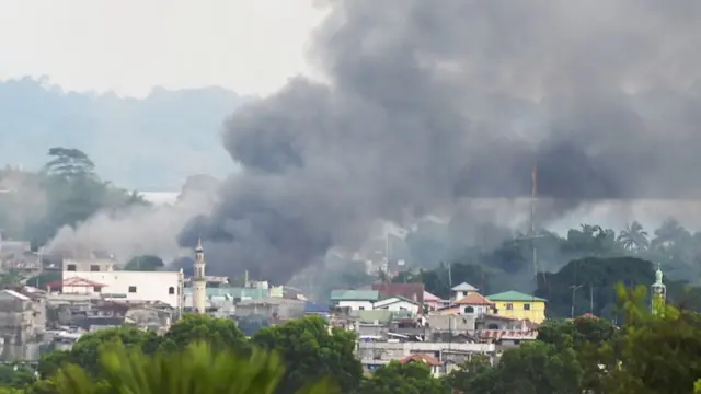 ภาพควันไฟในเมืองมาราวี