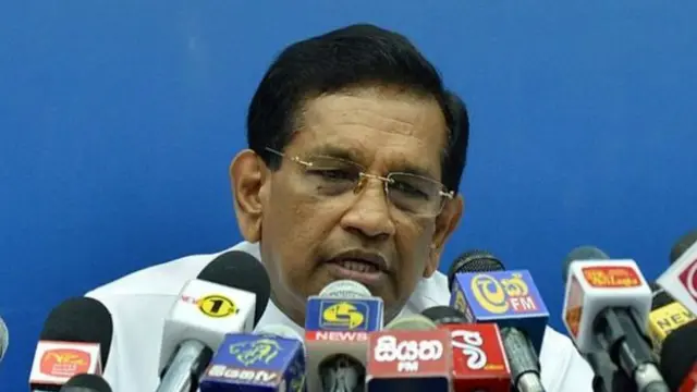 සම කැබිනට් ප්‍රකාශක රාජිත සේනාරත්න ඇමතිවරයා