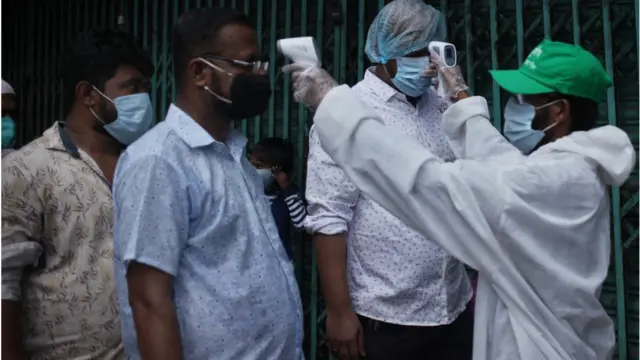 সবাইকে স্বাস্থ্যবিধি মেনে চলার নির্দেশনা দেয়া হয়েছে।