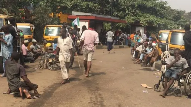 Awọn akanda ẹda to n fẹhonu han