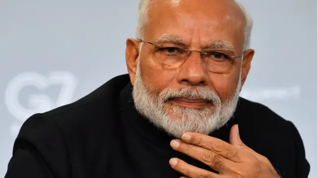 मोदी