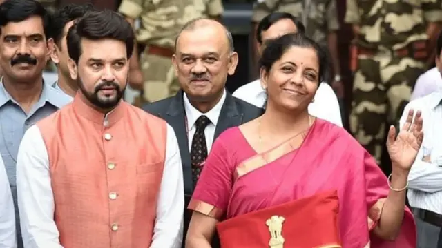 निर्मला सीतारामन आणि अनुराग ठाकूर