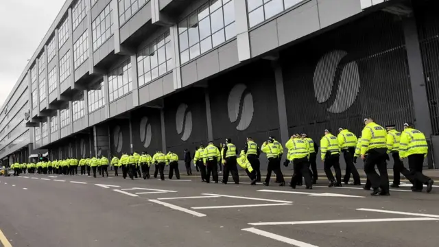 পুলিশের ১০ হাজার সদস্যকে গ্লাসগোতে মোতায়েন করা হয়েছে
