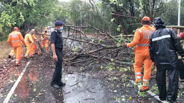 मुंबई में तूफ़ान