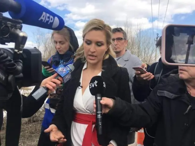 Қамоқхона олдида аакция