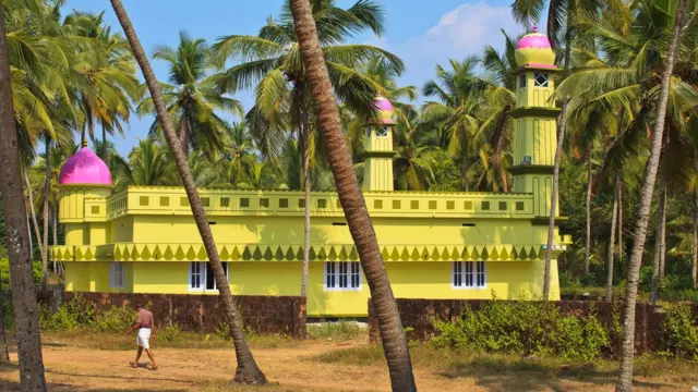 কেরালার একটি মসজিদ। রাজ্যের জনসংখ্যার এক-তৃতীয়াংশই মুসলিম