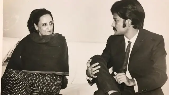 علی جعفر زیدی بیگم نسیم جہان کا انٹرویو لیتے ہوئے