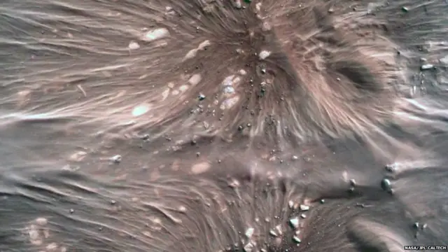 ਮਾਰਸ ਪਰਸੀਵਰੈਂਸ ਰੋਵਰ ਤੋਂ ਲਈ ਗਈ ਮੰਗਲ ਦੀ ਸਤਹ ਦੀ ਤਸਵੀਰ