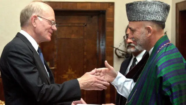 ليکوال وايي د اوسني ٣٥٢ کسيز افغان ځواک جوړولو پرېکړه په ٢٠٠٩ م کال کې وشوه