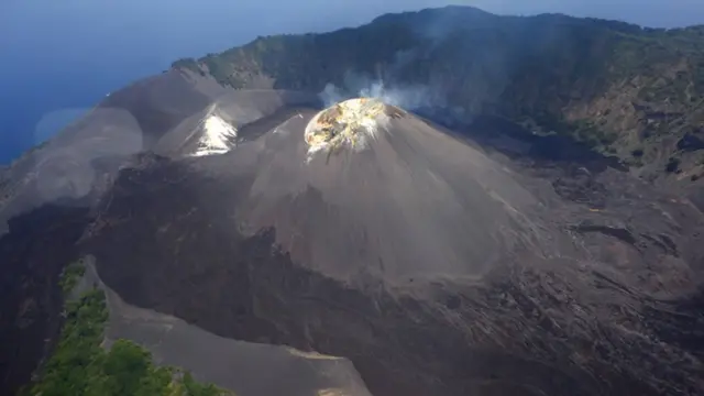 బారెన్ ఐలాండ్ అగ్నిపర్వతం