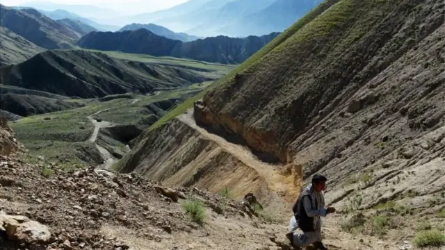 افغانستان کی پہاڑیوں میں نایاب دھاتیں ہیں