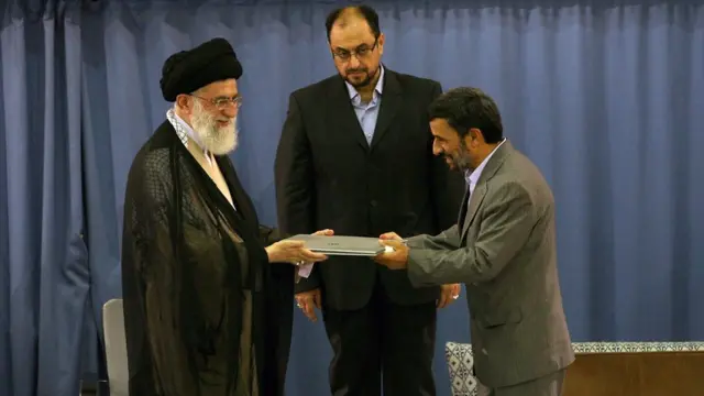 مراسم تنفیذ حکم محمود احمدینژاد در دور دوم