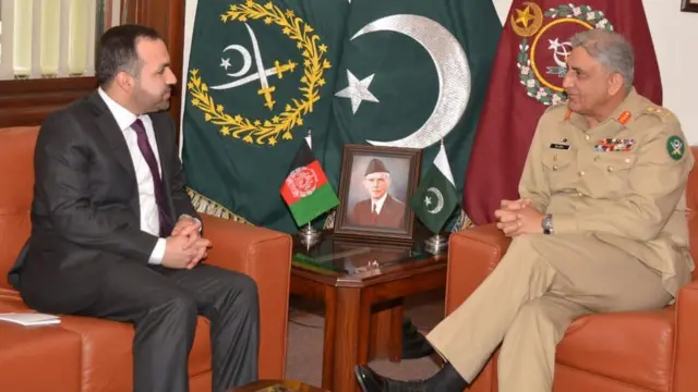 د افغانستان د بهرنیو چارو وزارت وایي، پاکستاني نظامیانو اسلام اباد کې افغان سفیر سره ناسم چلن کړی