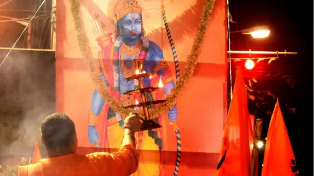 কলকাতায় সম্প্রতি বিজেপি ও আরএসেএসের উদ্যোগে রামনবমী উদযাপন হয়েছে ধূমধাম করে