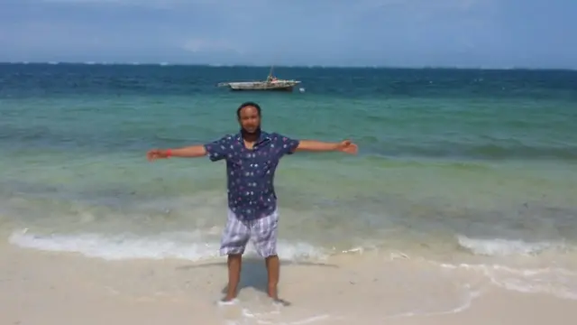 ፊልሞን ኣብ ሞምባሳ፡ ብዙሓት በፃሕቲ ዓዲ ንምዝንጋዕ ዝመርፅዎ ከባቢ እዩ