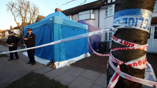 Полиция у дома Глушкова