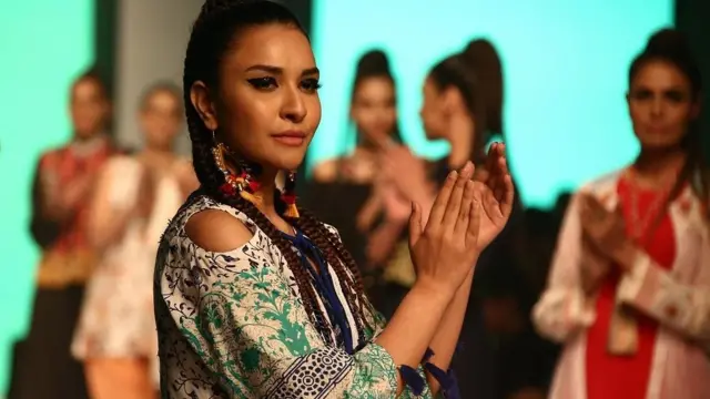 પાકિસ્તાનમાં યોજાયેલો ફેશન શો