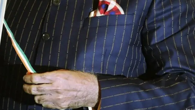 पीएम मोदी का सूट