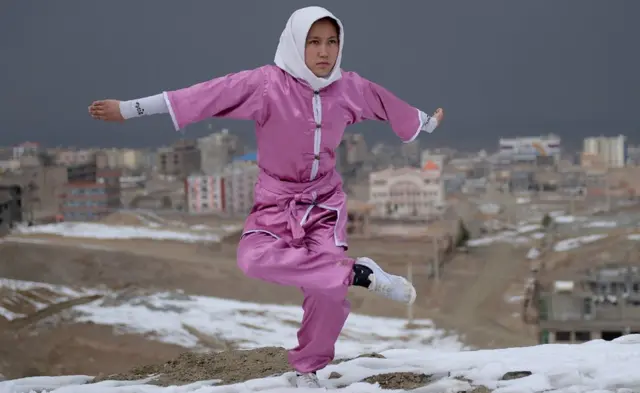 Çin’de ortaya çıkan dövüş sporu wushuda beden ve ruhun uyumu hedefleniyor.