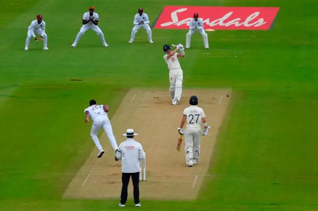 கிரிக்கெட்