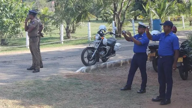 විරෝධතාව පැවතියේ සිලාවතුර නාවික හමුදා කඳවුර ඉදිරිපිටදීය