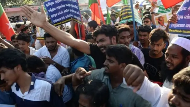 போராட்டம்