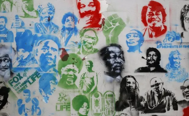 Aanaa Maaboonengiitti fakkiiwwan gidgiddaa irraa magaalaa Johaansibargi keessatti argama. Afriikaa Kibbaa Onkoloolleessa 16, 2017. Naannichis akka jidduu gala magaalaa aanaatti kan misoofamee waggoota shanan darban keessa yoo ta'u, kunis nageenya, daldalaafi turiistoota baayyee gara naannichaatti harkiisuuf kan taasifameedha.