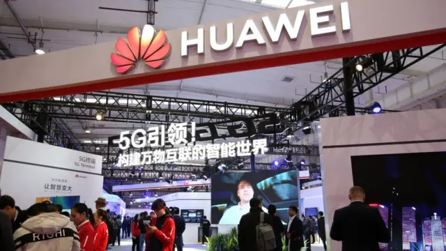 Washington tin Huawei do chính phủ Trung Quốc kiểm soát