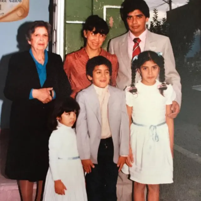 Foto de Guarneros de niña con su familia (Foto: Ali Guarneros Luna)