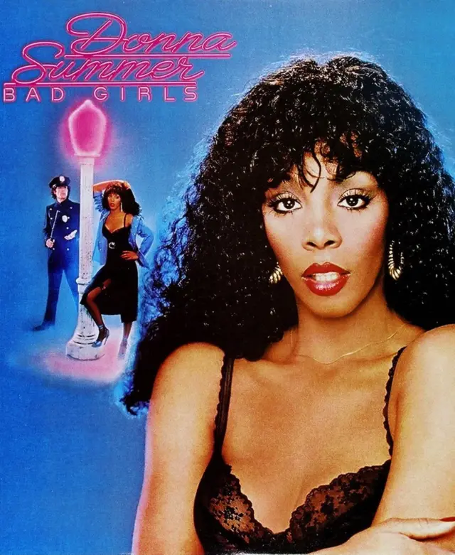 Dona Samer je kao autorka pokazivala duboku empatičnost, što pokazuje i pesma Bad Girls, u kojoj se opisuje život seksualnih radnica