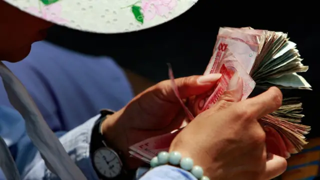 Việt Nam, Nhân dân tệ