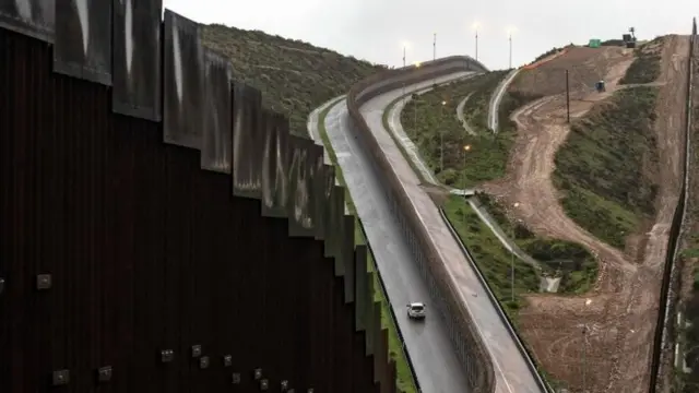 Valla fronteriza de EE.UU.