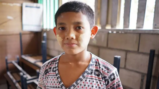 เด็กข้ามชาติ, เด็กไร้สัญชาติ, โรงเรียนไทย, ไร้สถานะ, บัตรประจำตัวเลช 13 หลัก, แม่สอดโมเดล, ตาก