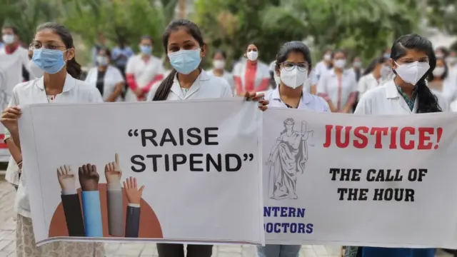 અમદાવાદમાં ઇન્ટર્ન ડૉક્ટરોનું વિરોધપ્રદર્શન