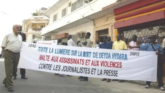 Une manifestation pour réclamer la lumière sur l'assassinat du journaliste Deyda Hydara