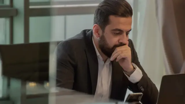 سینا ایستاوی