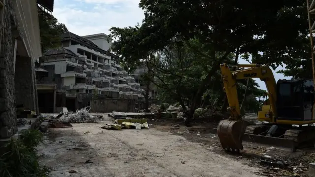 ตึกร้างซึ่งนายวุฒิสรรค์ ผูกคอลูกสาวของตัวเองวัย 11 เดือนก่อนฆ่าตัวตายตามผ่านการถ่ายทอดสดทางเฟซบุ๊กเมื่อต้นปีนี้