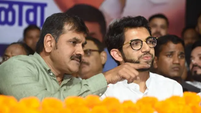 सचिन अहिर यांच्यासोबत आदित्य ठाकरे