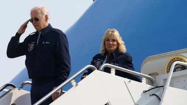 अमेरिकेचे राष्ट्राध्यक्ष जो बायडन आणि त्यांची पत्नी जिल बायडन शनिवारी लंडनमध्ये दाखल झाले.