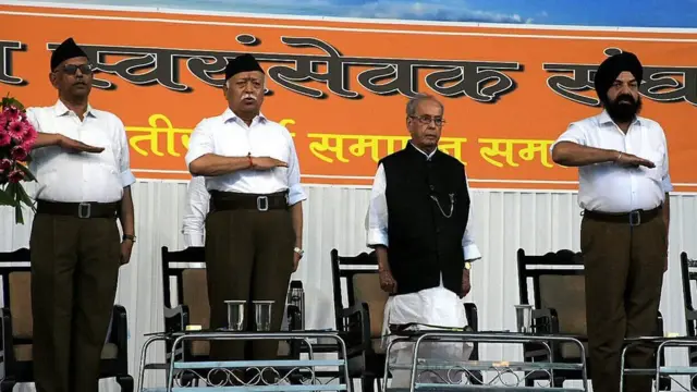 પ્રણવ મુખર્જી સંઘના કાર્યક્રમમાં હાજર રહ્યા