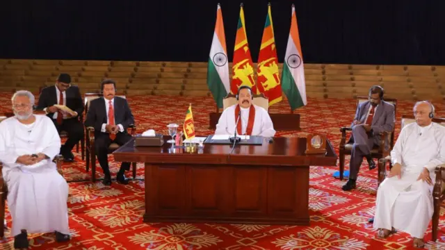 நரேந்திர மோதி - மஹிந்த ராஜபக்ஷ உரையாடல்