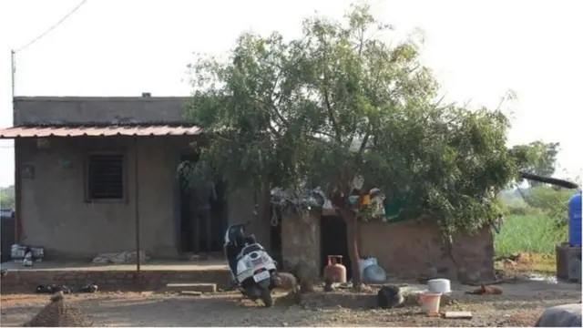 अहमदनगरमध्ये न्यायालयाचा निकाल जाहीर होत असताना कोपर्डीत शांतता होती.