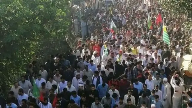 போராட்டம்