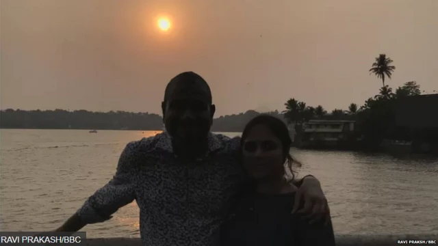 ਰਵੀ ਪ੍ਰਕਾਸ਼ ਅਤੇ ਉਨ੍ਹਾਂ ਦੇ ਪਤਨੀ