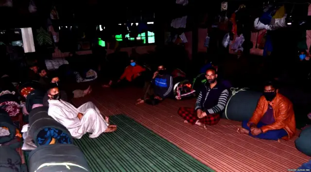 कश्मीरी मज़दूर