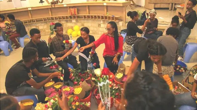 አበባ ለመሸጥ ሲያዘጋጁ