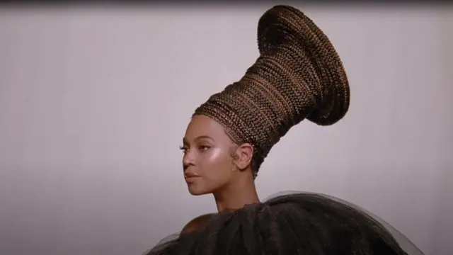 Le récent film de Beyoncé, Black is King, est une célébration visuelle et musicale épique des cultures africaines