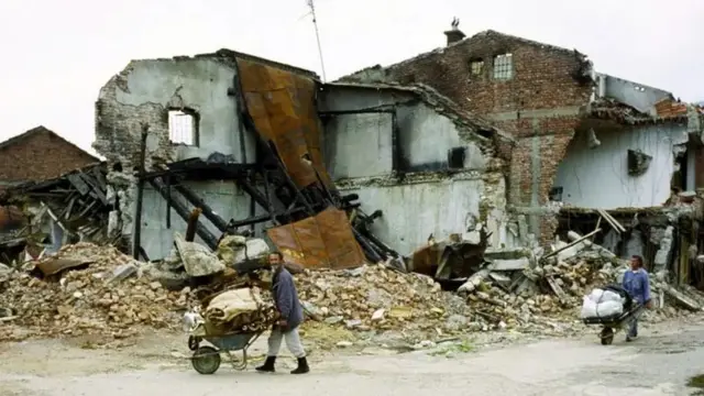 Уруш вайронаси